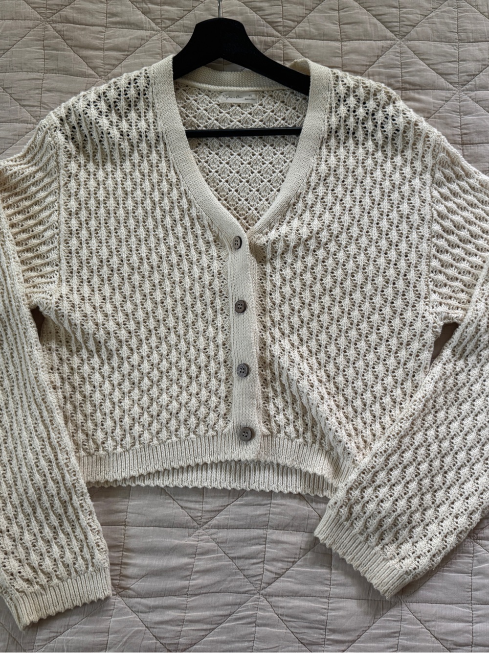 Cropped V-Neck Knit Cardigan with balloon sleeves